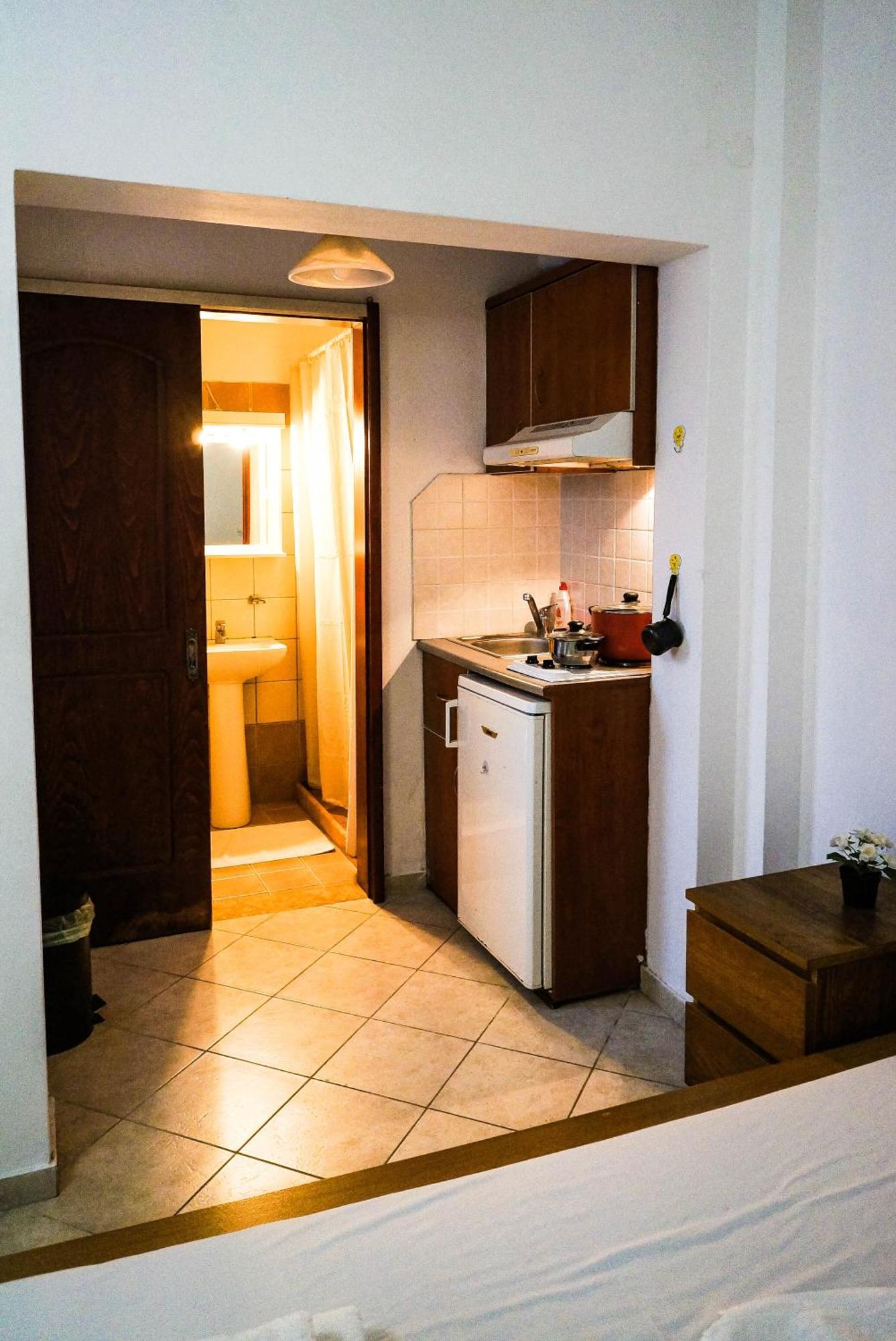 Fira Central Apartments With Veranda Room photo